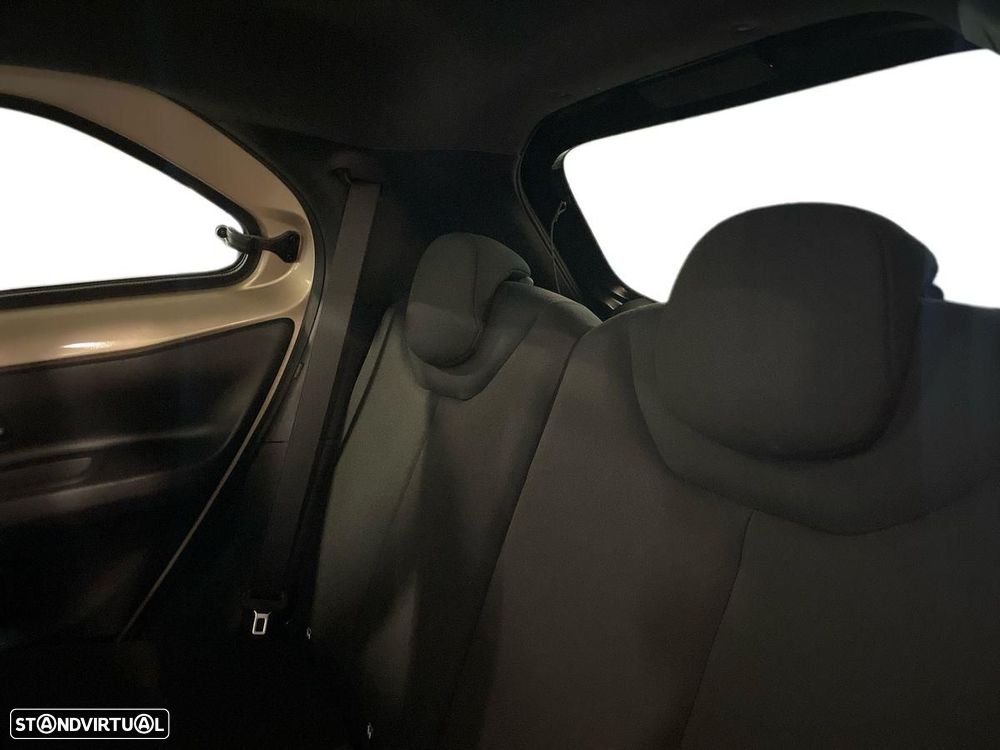 Toyota Aygo X 1.0 Pulse CVT - 12