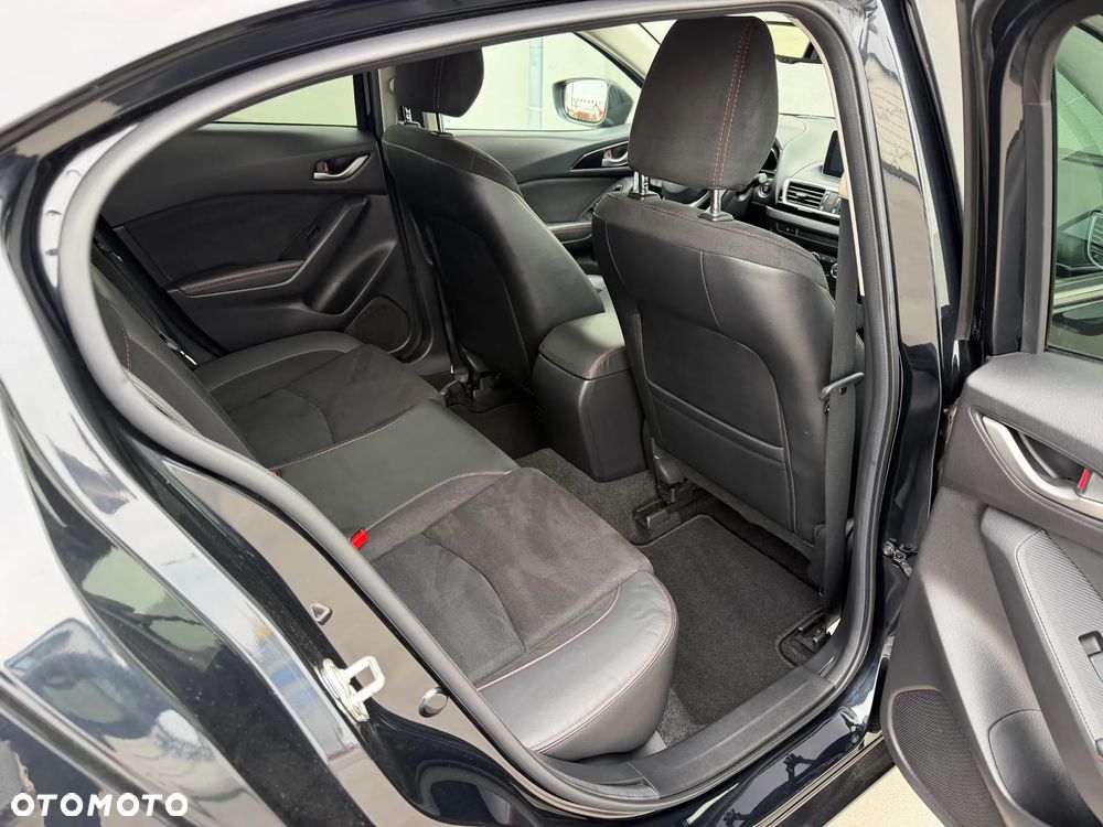 Mazda 3 SKYACTIV-G 120 NAKAMA - 27