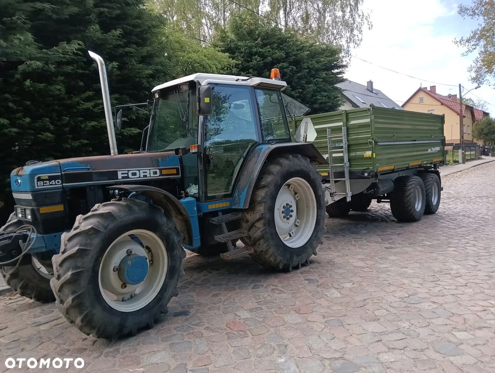 Ford 8340 - 1