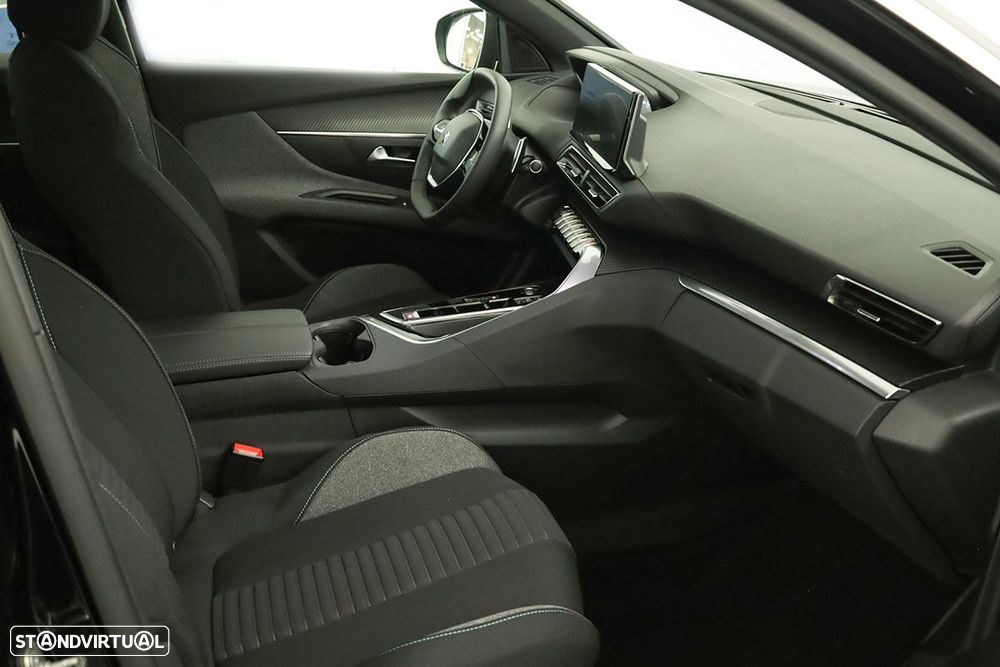 Peugeot 3008 1.6 Hybrid Allure e-EAT8 - 23