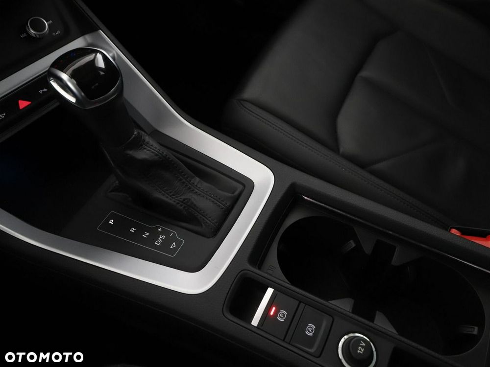 Audi Q3 45 TFSIe S tronic S line - 33