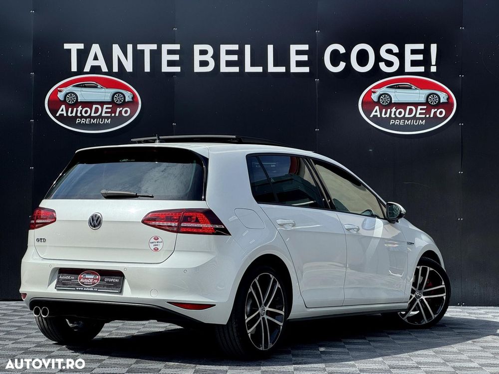 Volkswagen Golf - 4