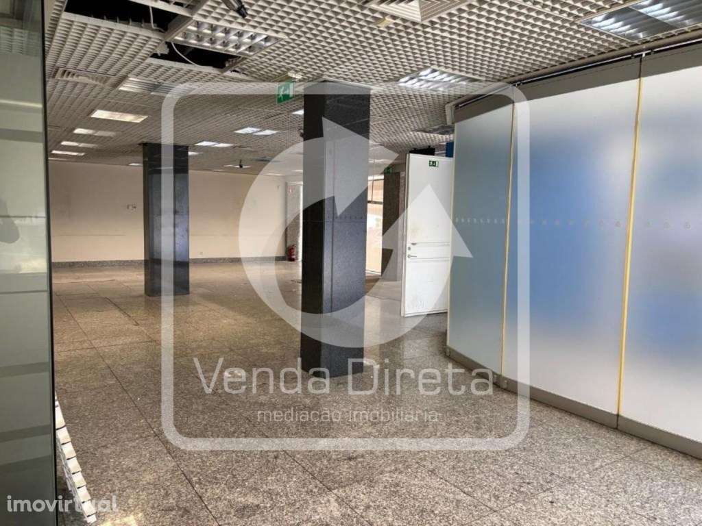 Loja com 370 m² | 3 Frações Interligadas | Centro da Póvoa de Santo... - Grande imagem: 3/16