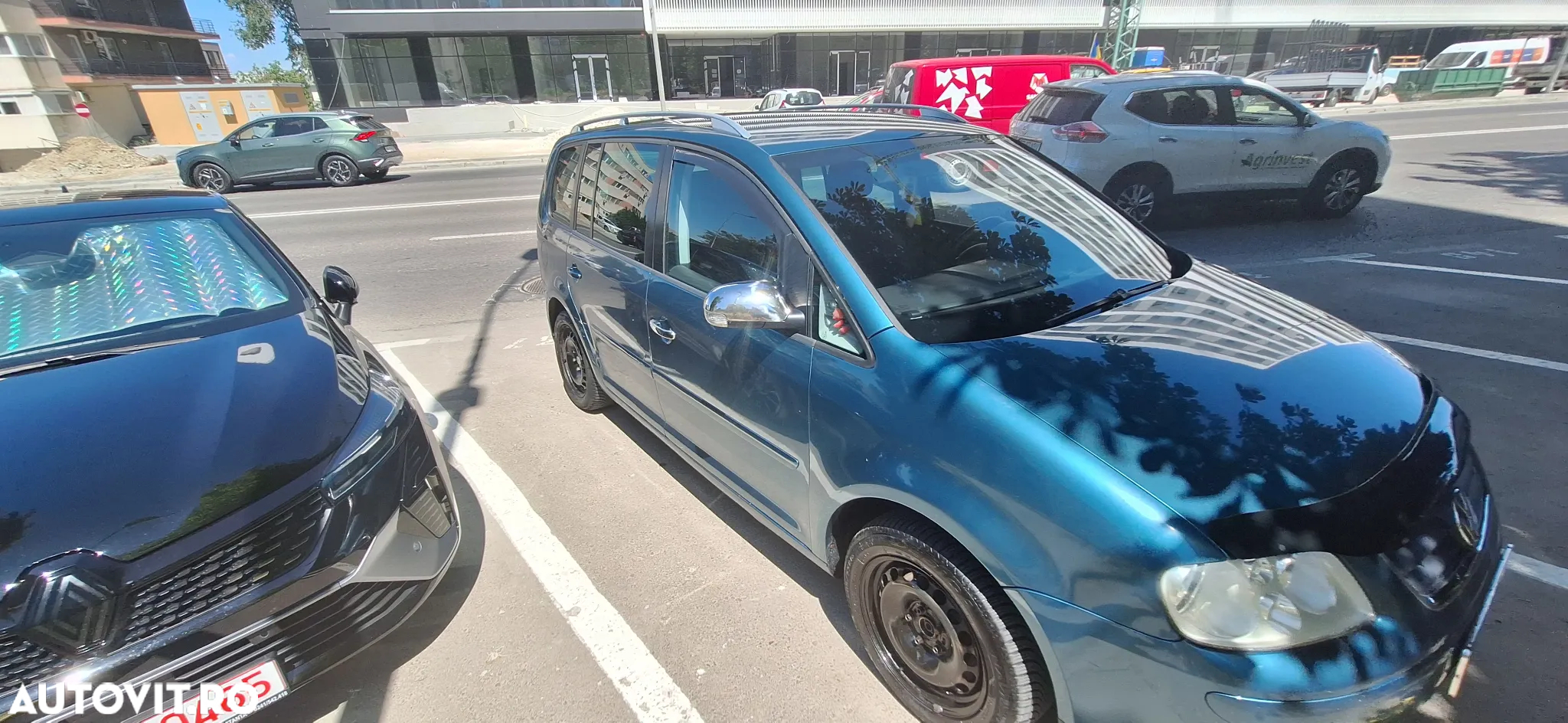 Volkswagen Touran - 2