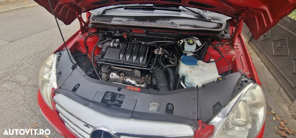 Mercedes-Benz B 200 CDI - 11