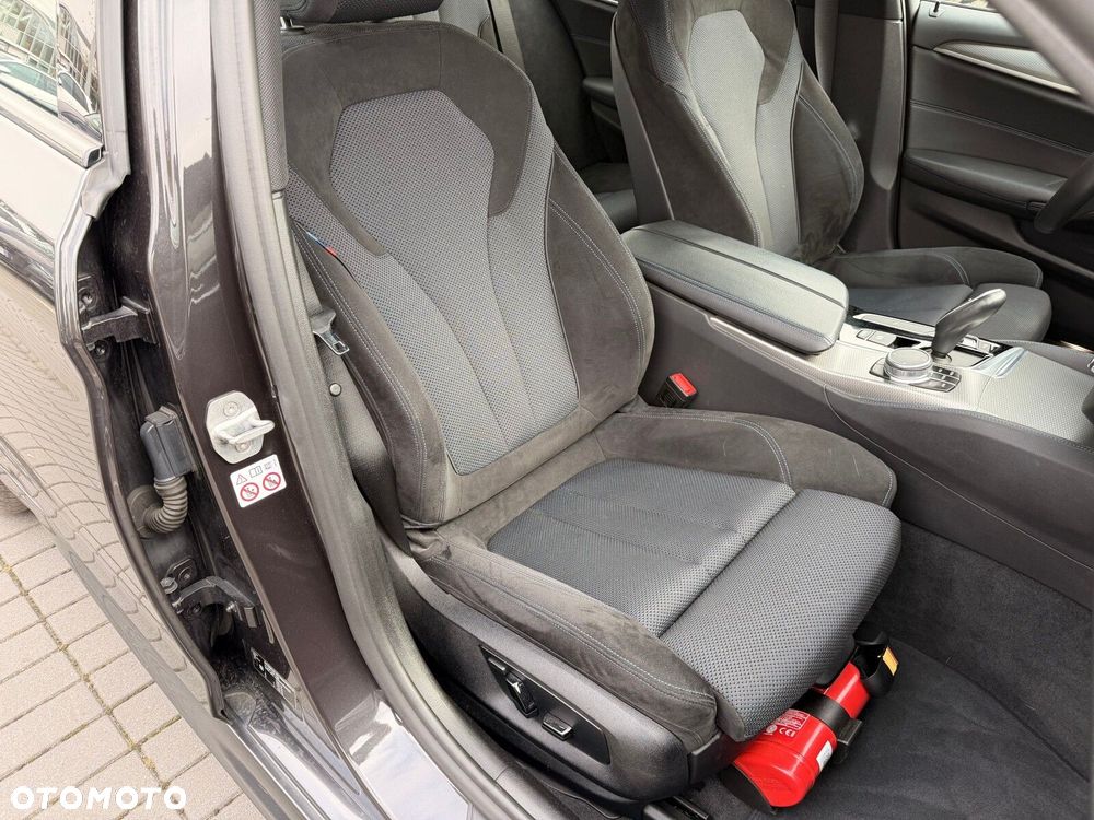 BMW Seria 5 530i GPF xDrive M Sport sport - 11