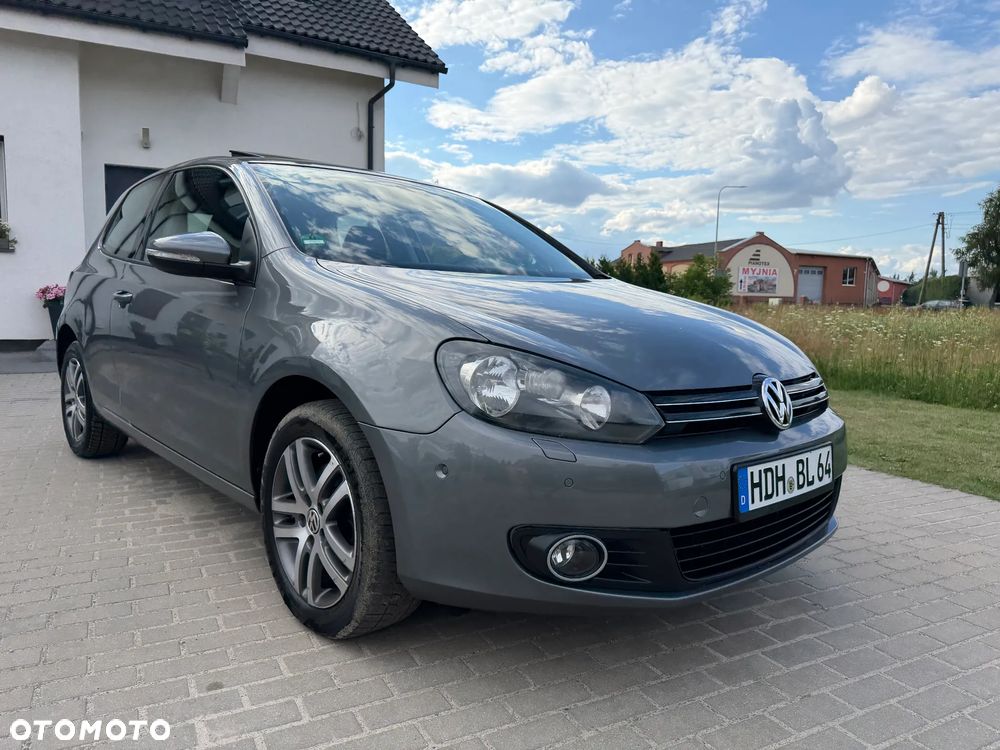 Volkswagen Golf 2.0 TDI DPF DSG Highline - 18