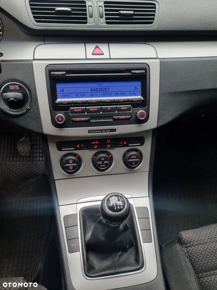Volkswagen Passat 1.4 TSI Sportline - 15