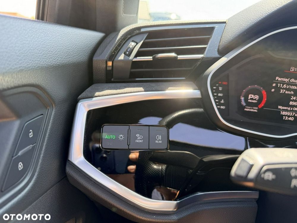 Audi RS Q3 2.5 TFSI quattro S tronic - 22