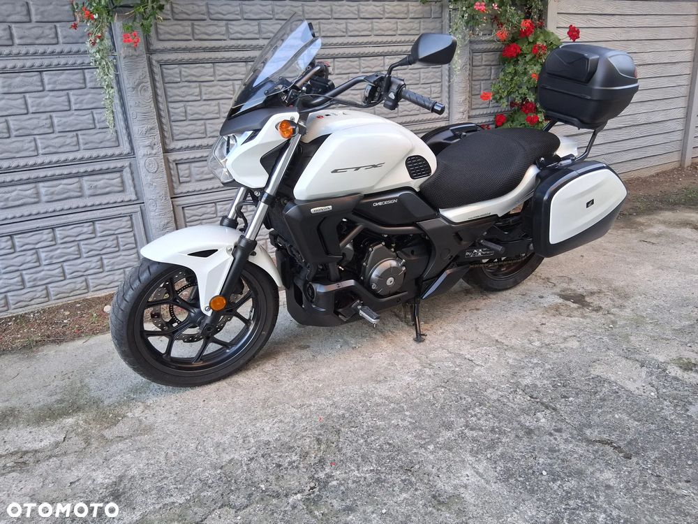 Honda CTX - 10