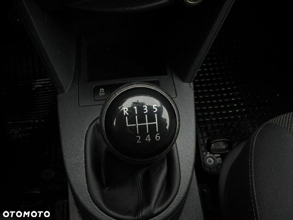 Volkswagen Caddy Maxi Trendline 4Motion - 17