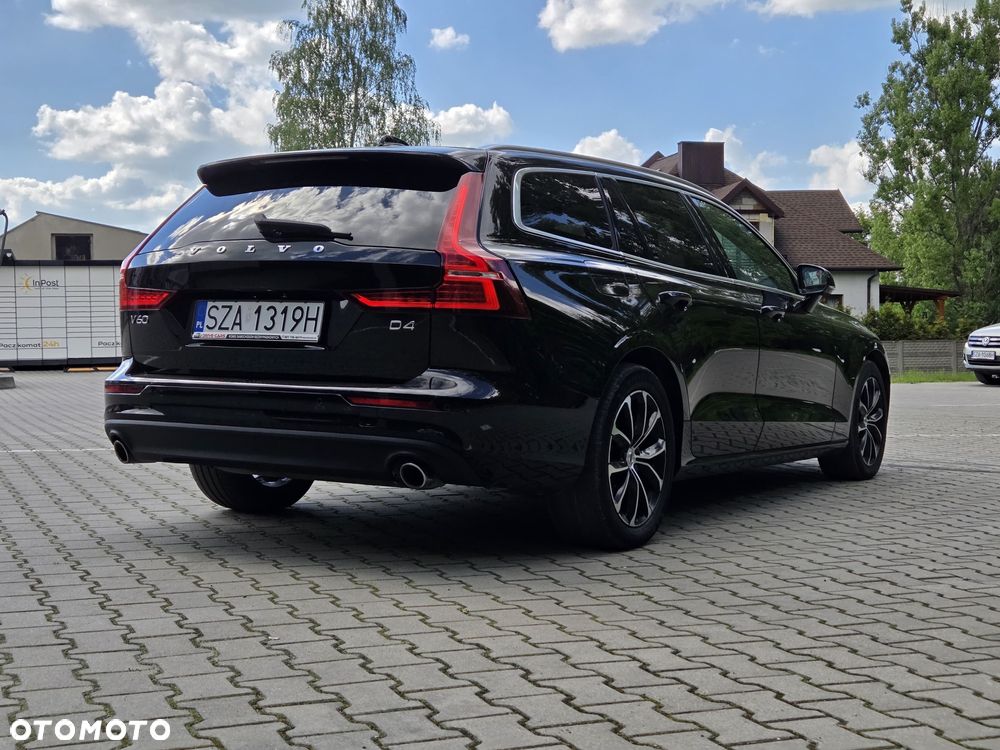 Volvo V60 D4 Geartronic Momentum - 23