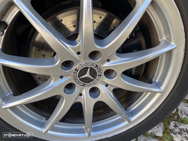 Mercedes-Benz B 180 d AMG Line - 19