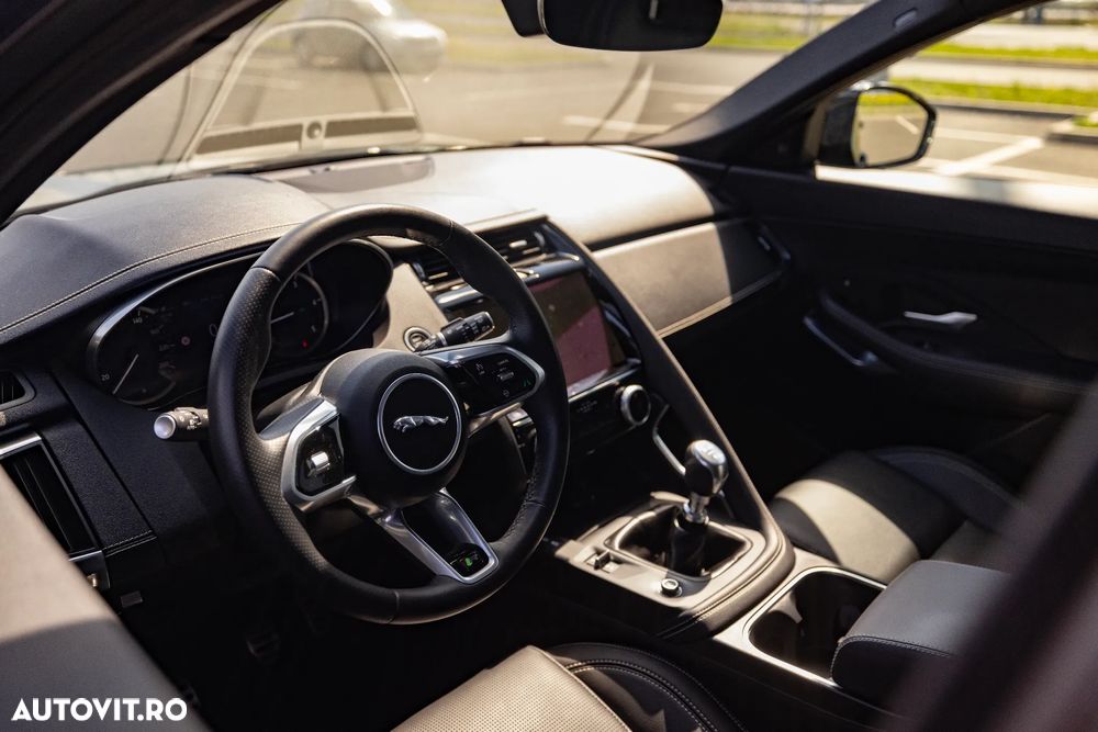 Jaguar E-Pace D165 R-Dynamic SE - 8