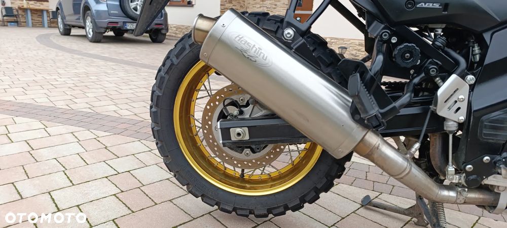 Suzuki V-STROM - 23