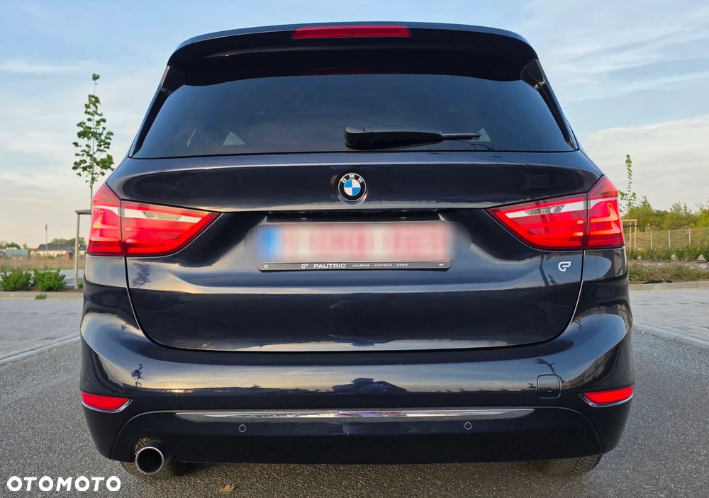 BMW Seria 2 218d Sport-Aut Luxury Line - 9