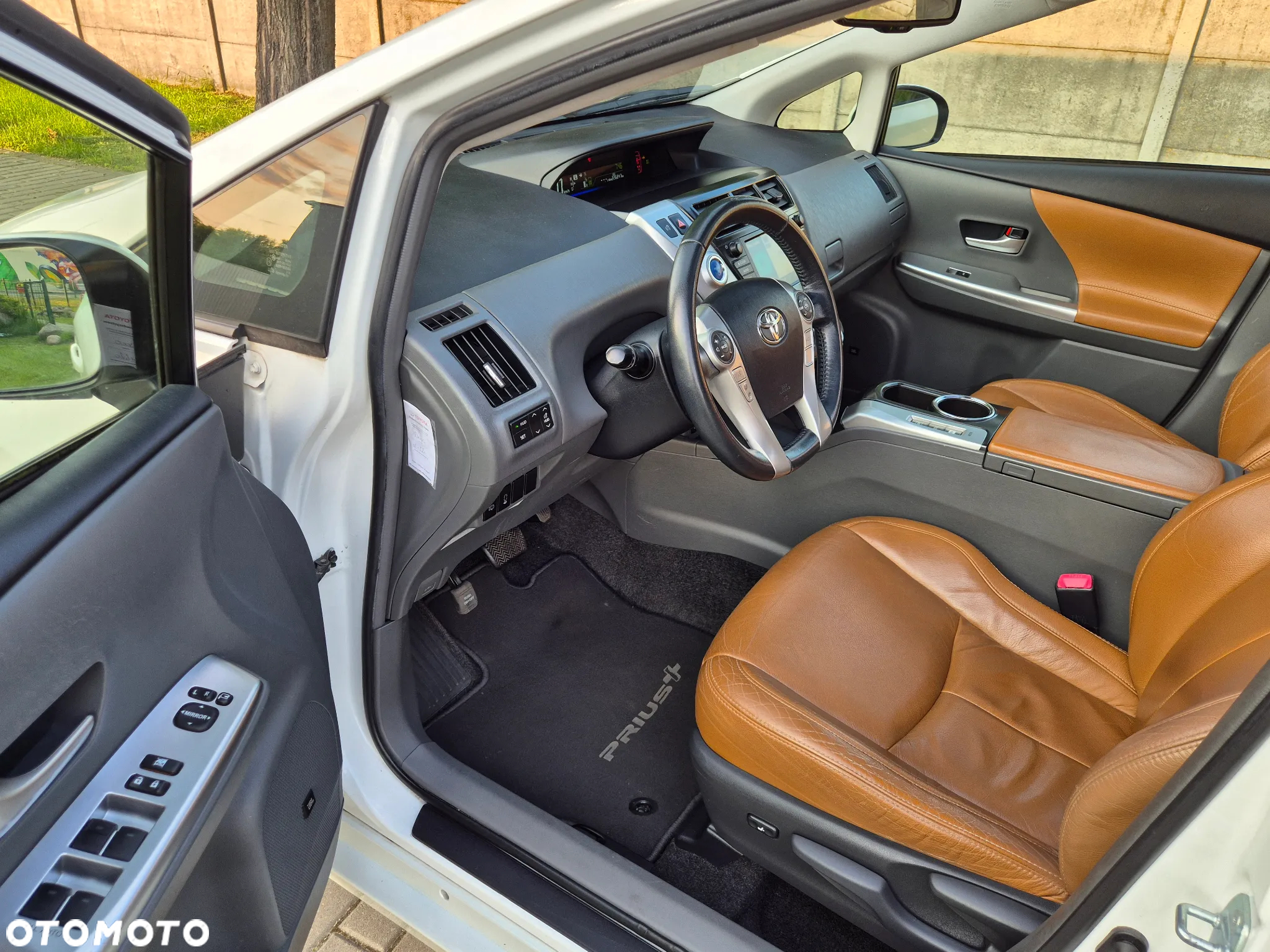 Toyota Prius+ 1.8 HSD Prestige PCS - 31