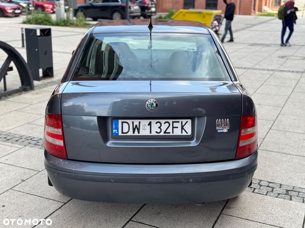 Skoda Fabia - 4