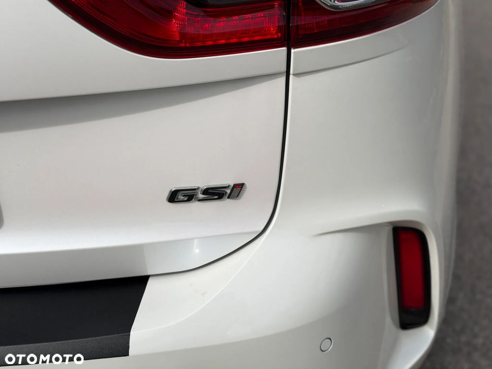Opel Insignia 2.0 CDTI 4x4 GSi S&S - 40