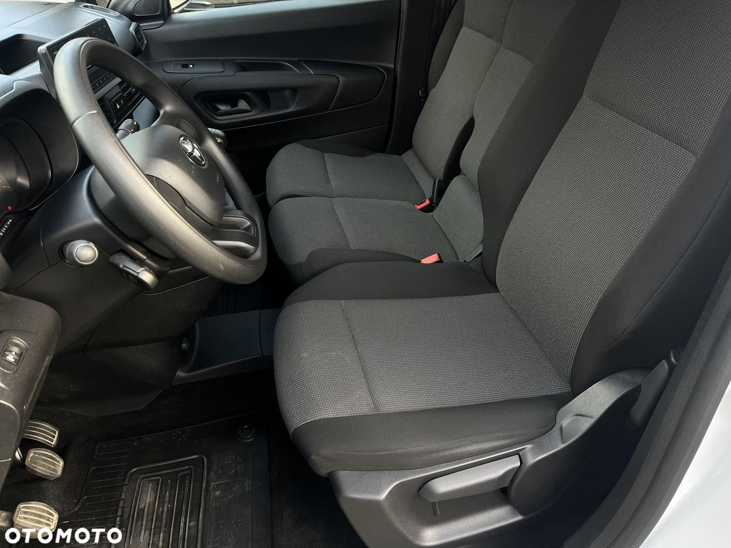 Toyota PROACE CITY - 12