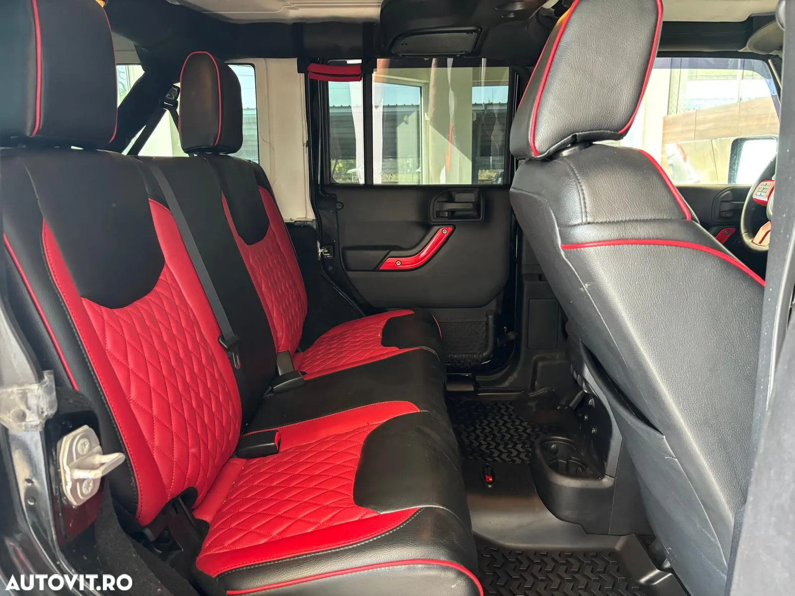 Jeep Wrangler Unlimited 3.6 V6 AT Rubicon - 25