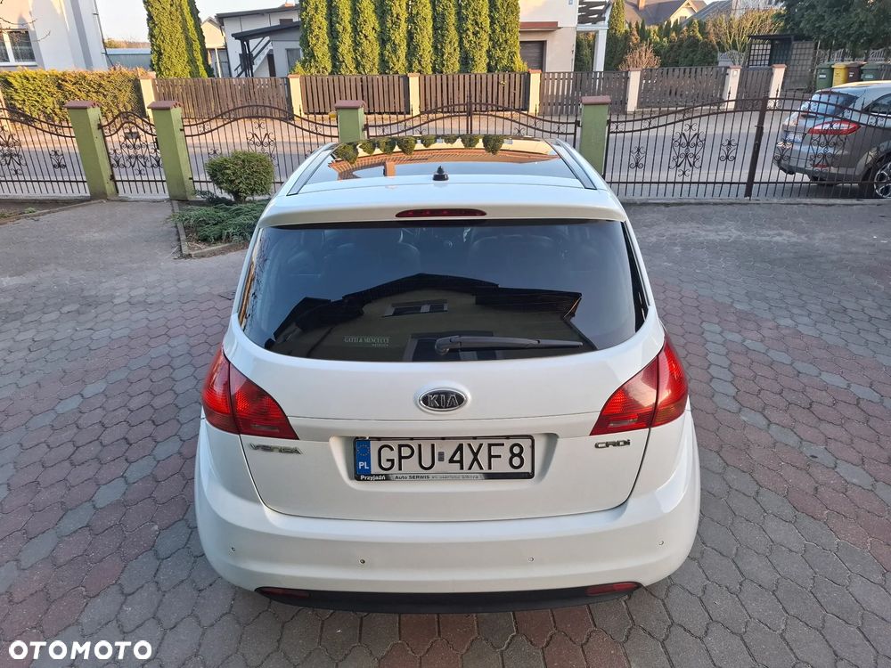 Kia Venga - 7