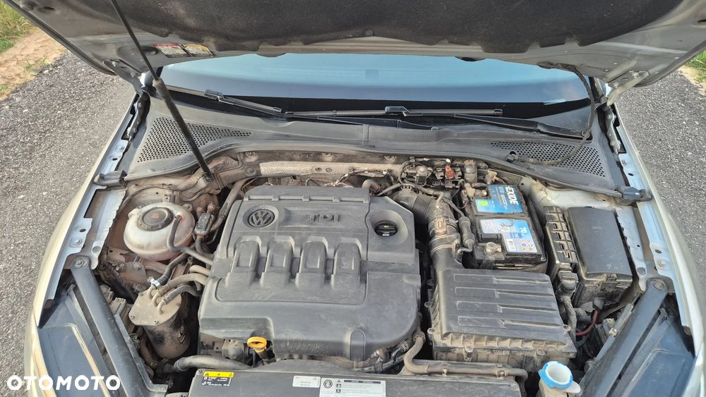 Volkswagen Golf 1.6 TDI BMT Comfortline - 9