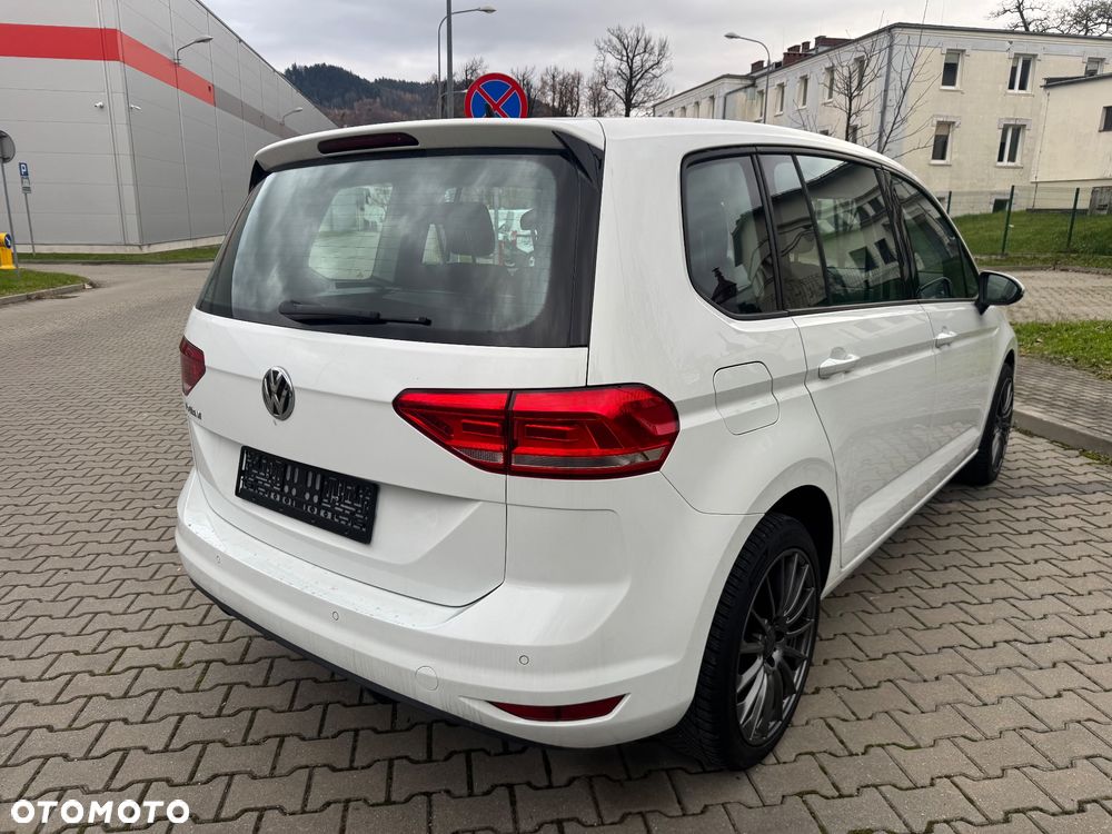 Volkswagen Touran 1.2 TSI (BlueMotion Technology) Trendline - 8