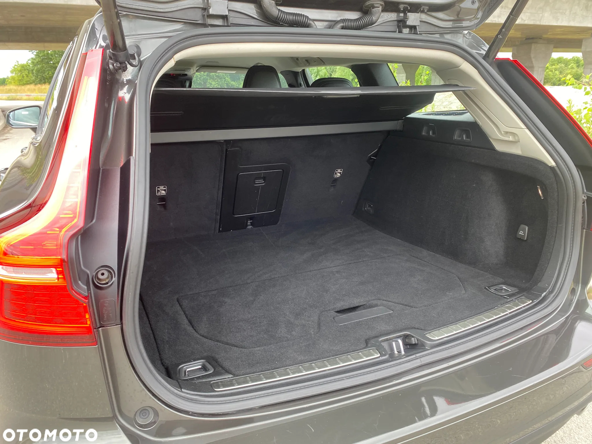 Volvo V60 B4 B Geartronic Momentum Pro - 30