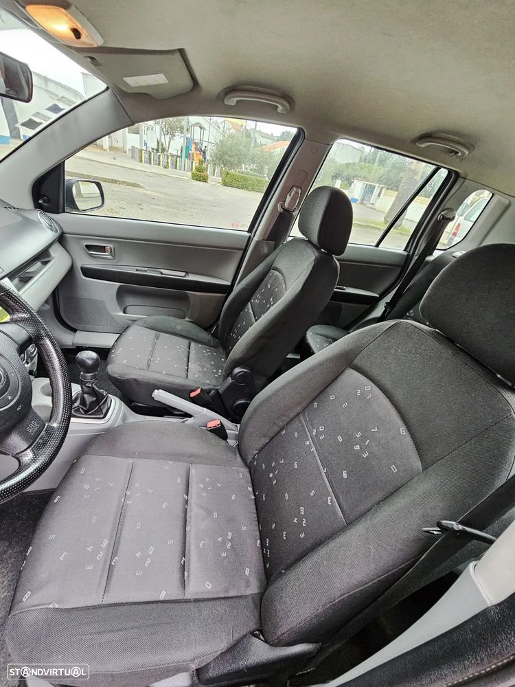 Mazda 2 1.25 Comfort + AC - 11