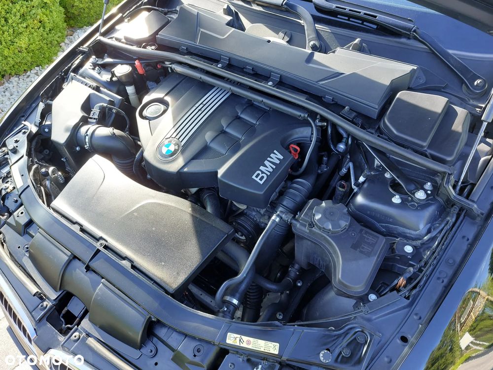 BMW Seria 3 320d - 35