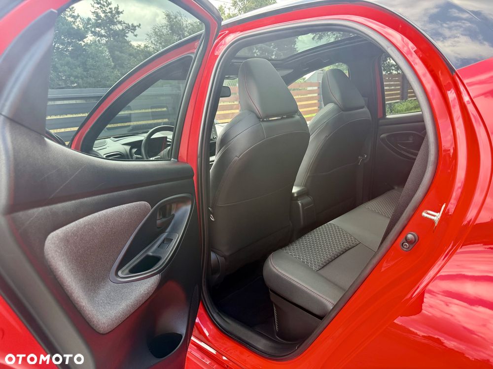 Toyota Yaris Hybrid 1.5 Premiere Edition - 22