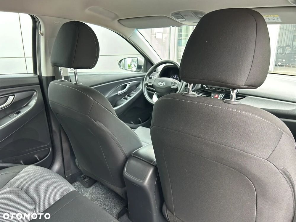 Hyundai i30 1.4 Classic + - 9