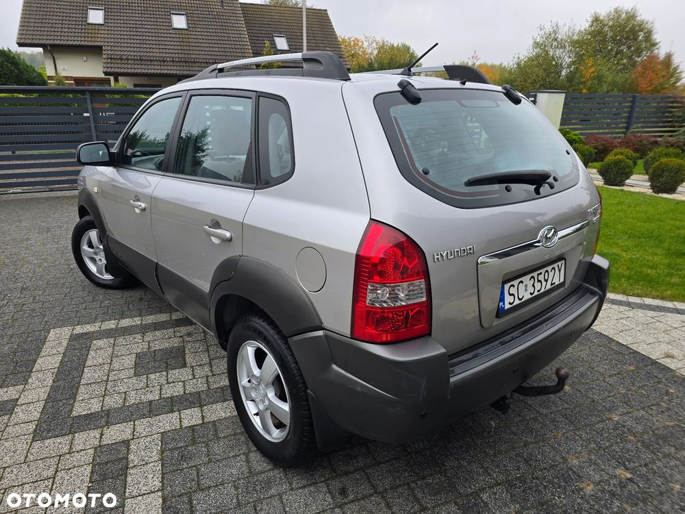 Hyundai Tucson 2004 photo 3