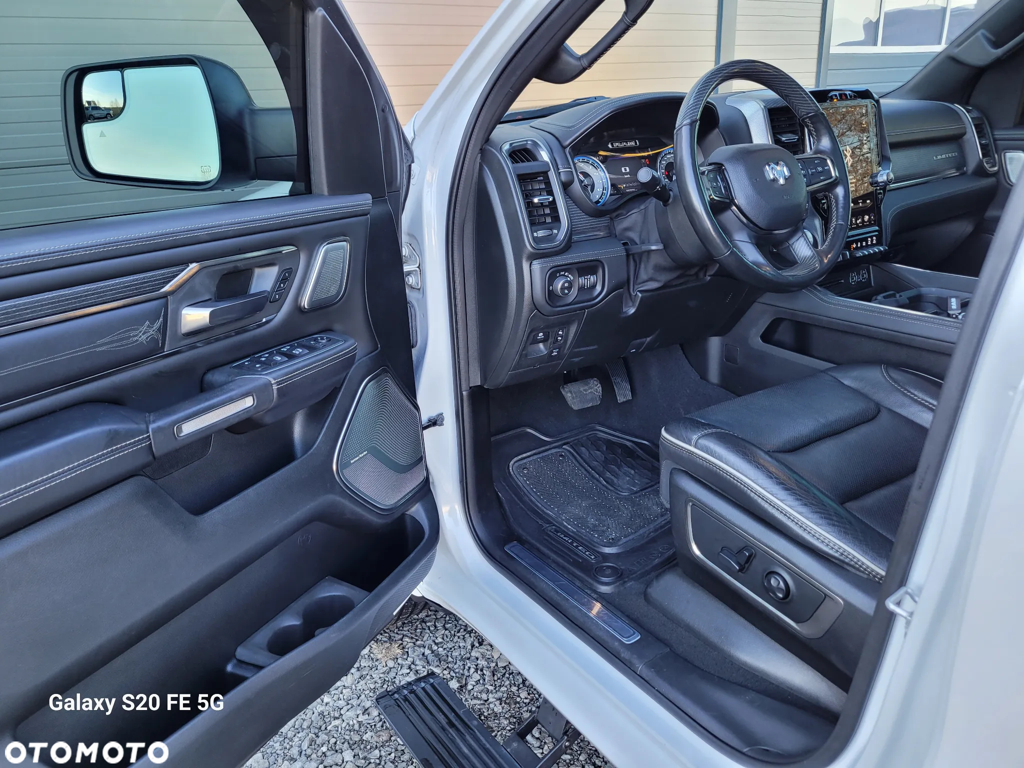 RAM 1500 Crew Cab Limited - 5
