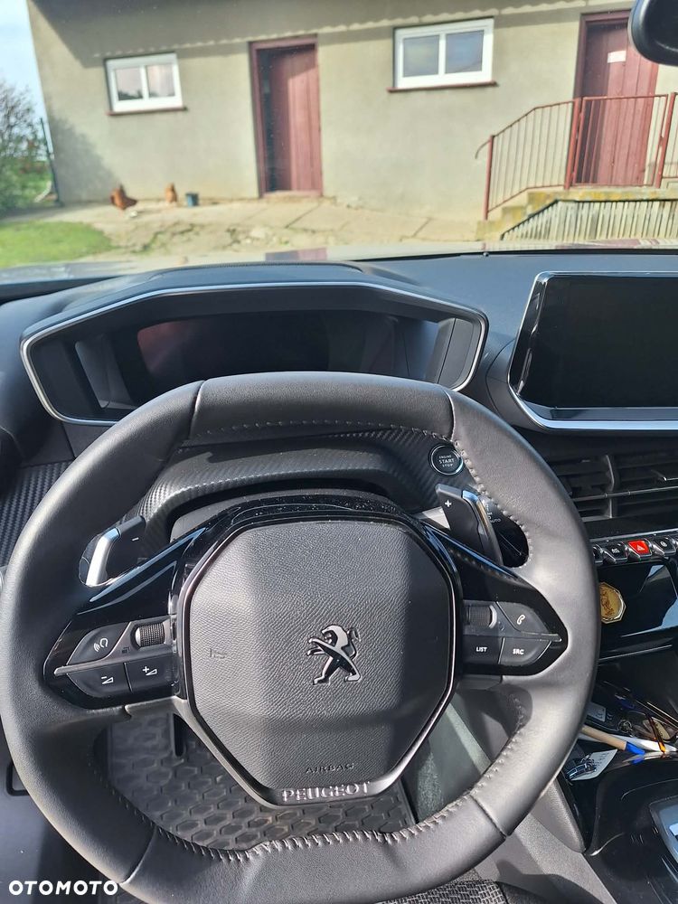 Peugeot 2008 1.2 PureTech Allure Pack S&S EAT8 - 16