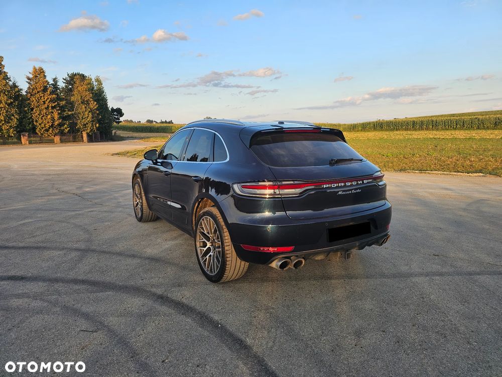 Porsche Macan Turbo - 3