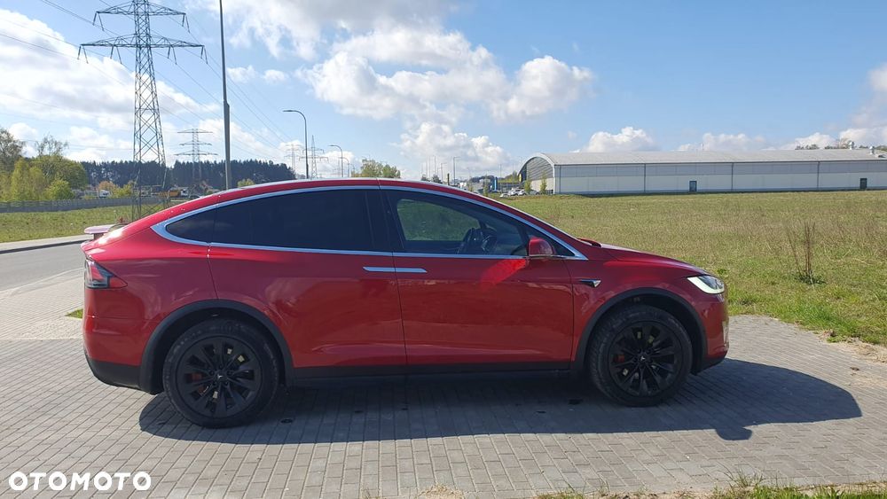 Tesla Model X 75D Allradantrieb - 10