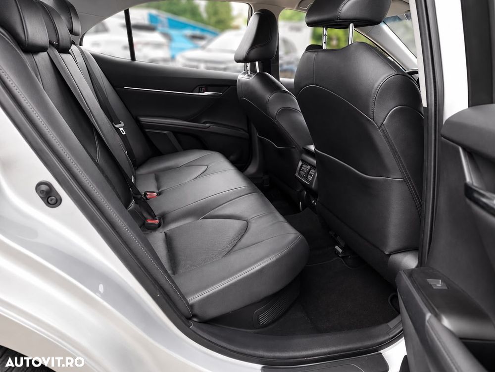 Toyota Camry 2.5 Business - 15