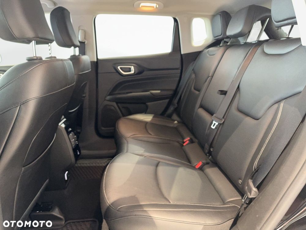 Jeep Compass - 13