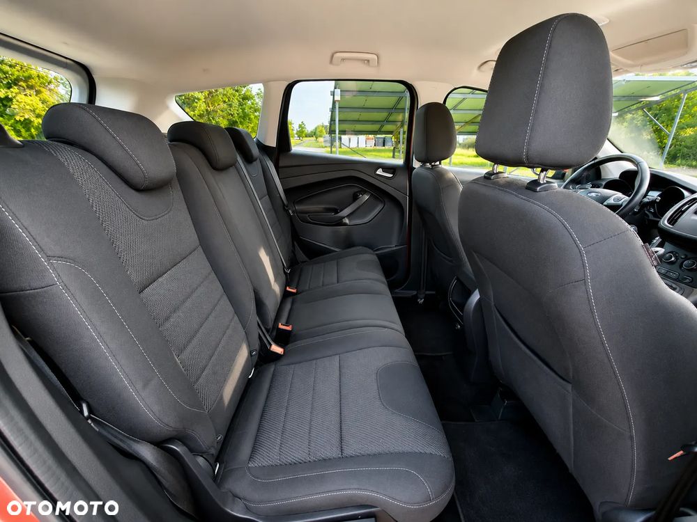 Ford Kuga 1.5 EcoBoost 2x4 Trend - 8