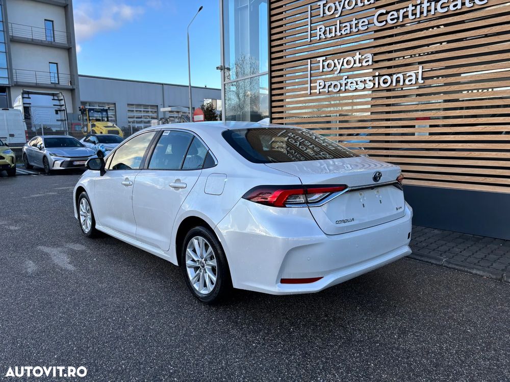 Toyota Corolla 1.8 HSD Business - 4