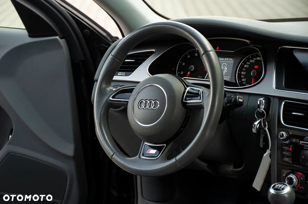 Audi A4 Limousine 1.8 TFSI Ambiente - 30