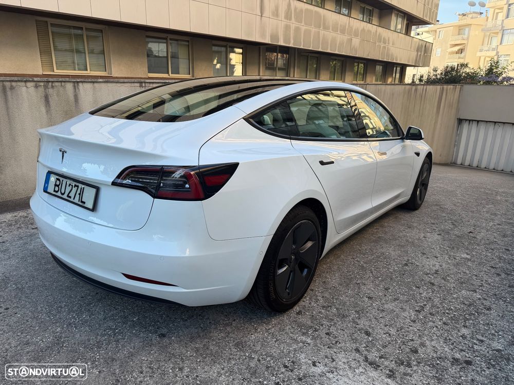 Tesla Model 3 Standard Range Plus RWD - 3