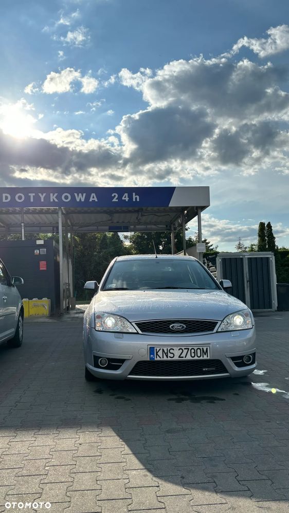 Ford Mondeo 3.0 V6 ST 220 - 5