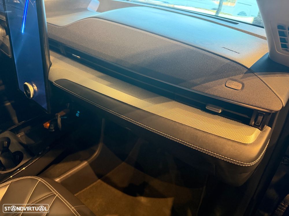 Ford Mustang Mach-E Premium - 34