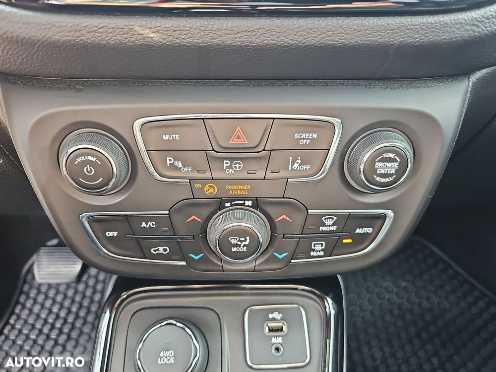 Jeep Compass - 19