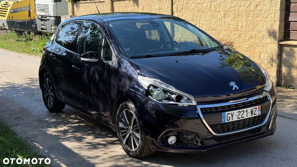 Peugeot 208 1.2 PureTech Allure S&S - 2