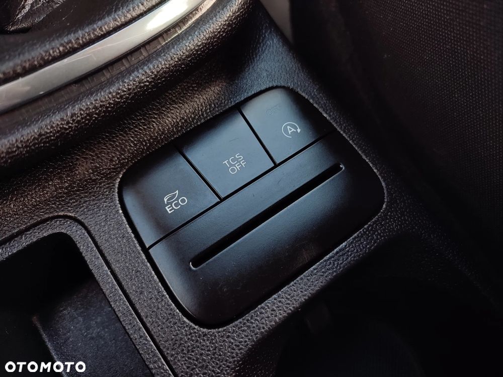 Ford Fiesta 1.0 EcoBoost Hybrid S&S ST-LINE - 33