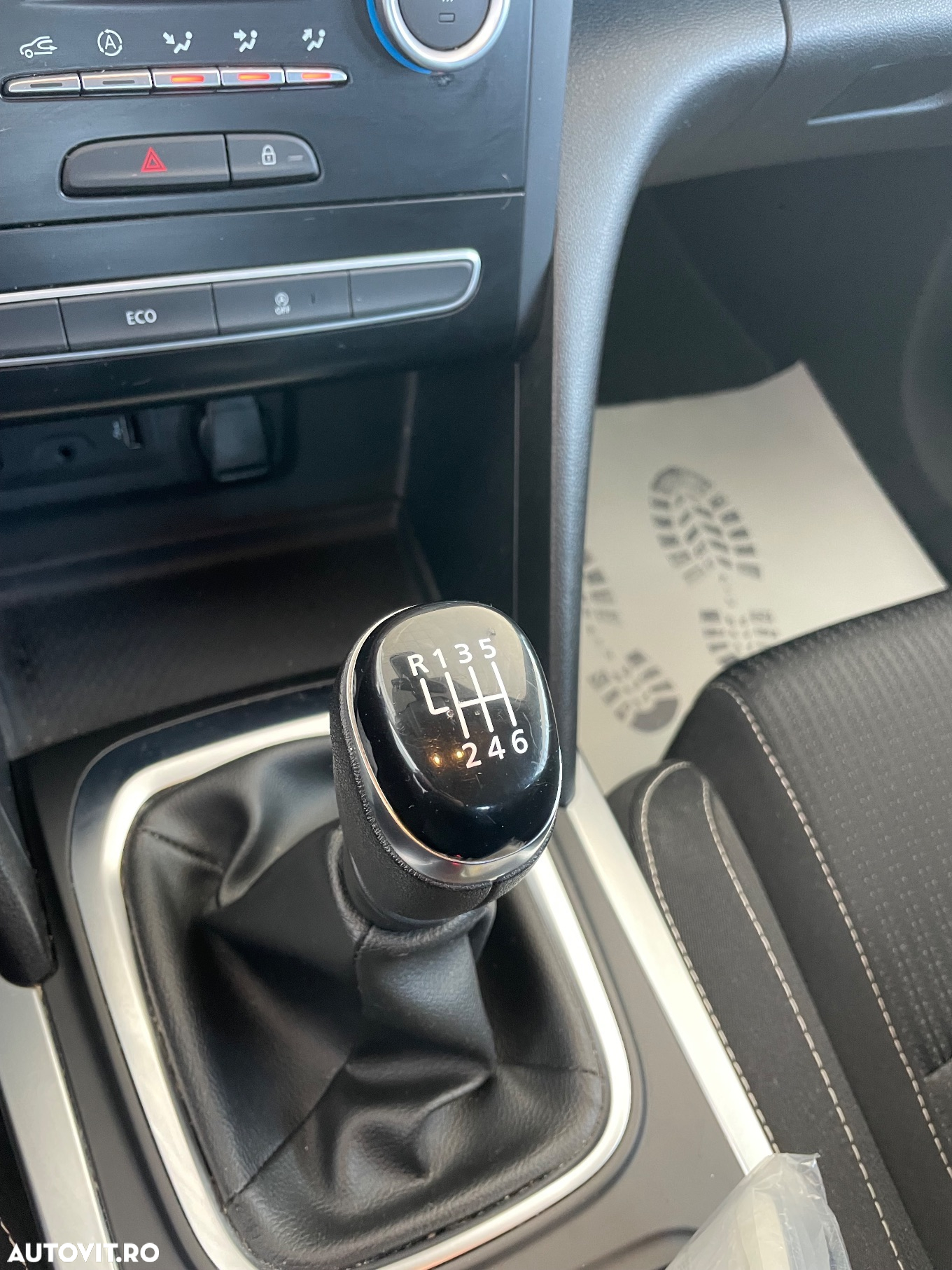 Renault Megane ENERGY dCi 110 ECO2 EXPERIENCE - 17